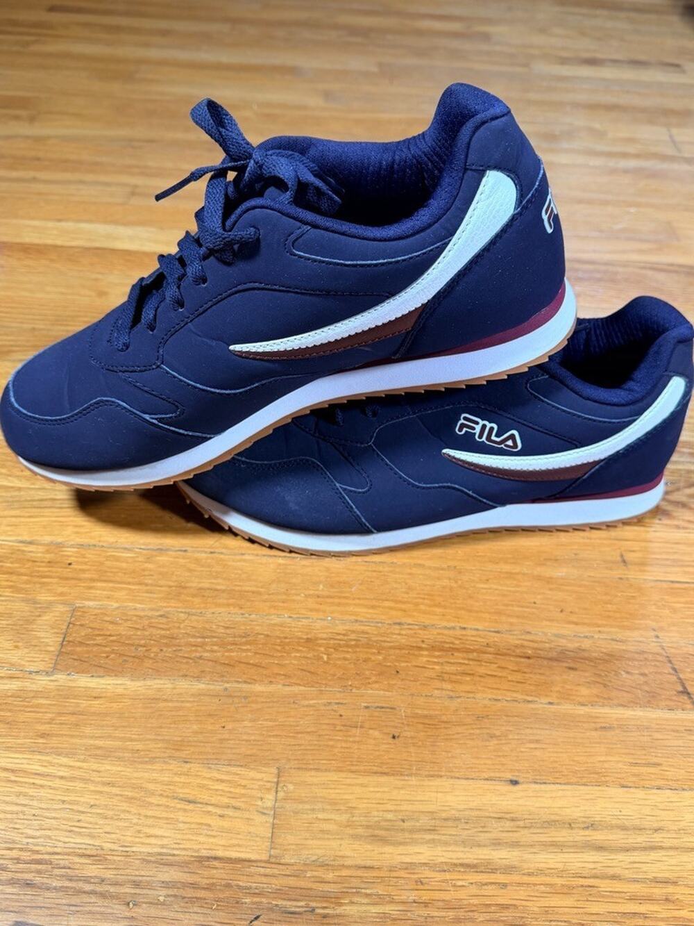 FILA Classico Ripple Low Navy Burgundy Gum Sneakers Men’s Size 10